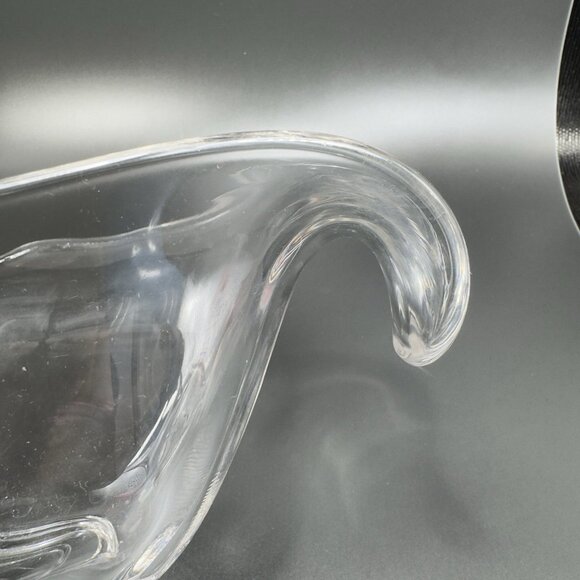 Heisey Glass Scroll Droop End Wing Oval Centerpiece Bowl Manganese 365nm UV Glow - Picture 9 of 16